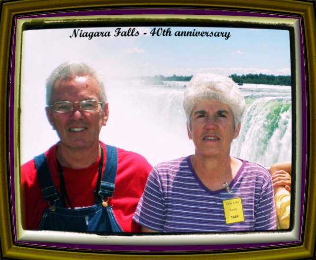 MEL BOWERS AND WIFE 
IN NIAGRA fALLS FOR
THEIR 40TH ANNIVERSARY 